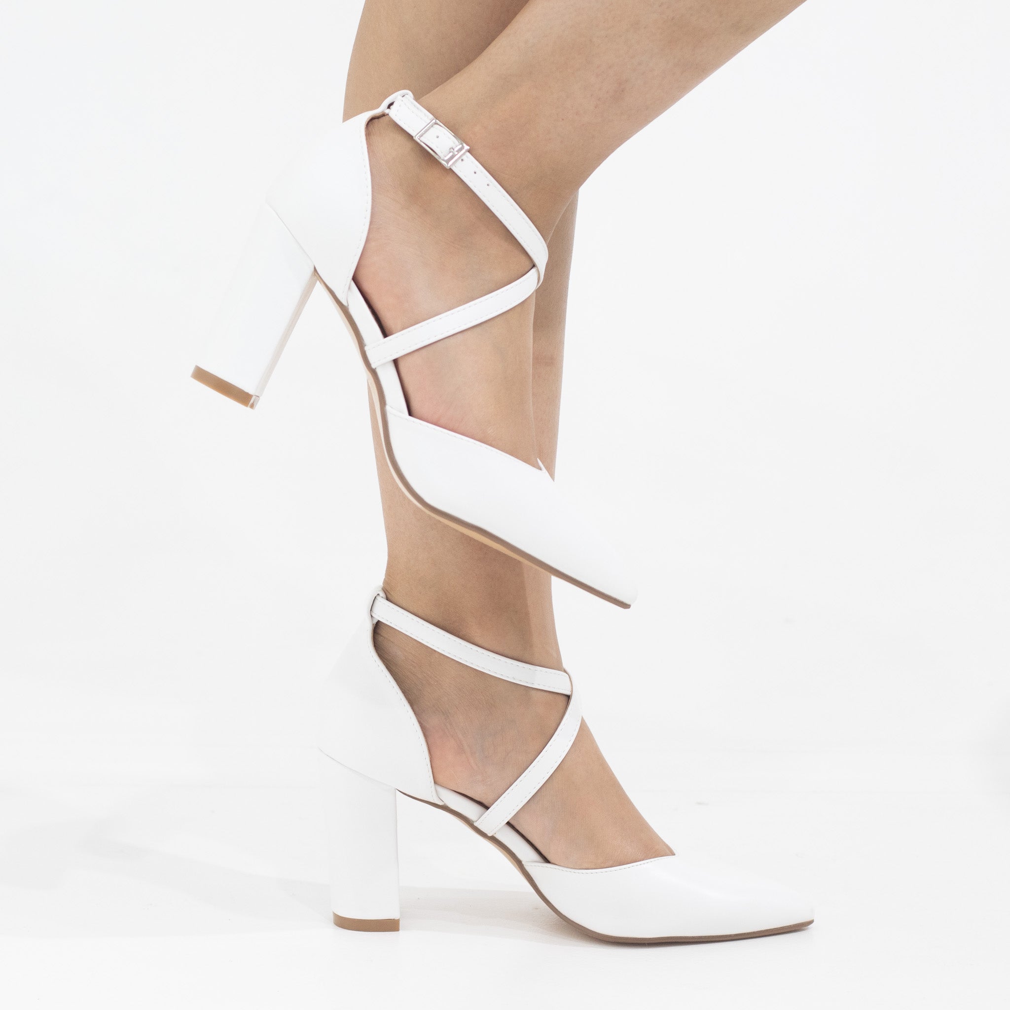 Femi cross-belts open wais 8.5cm block heel white