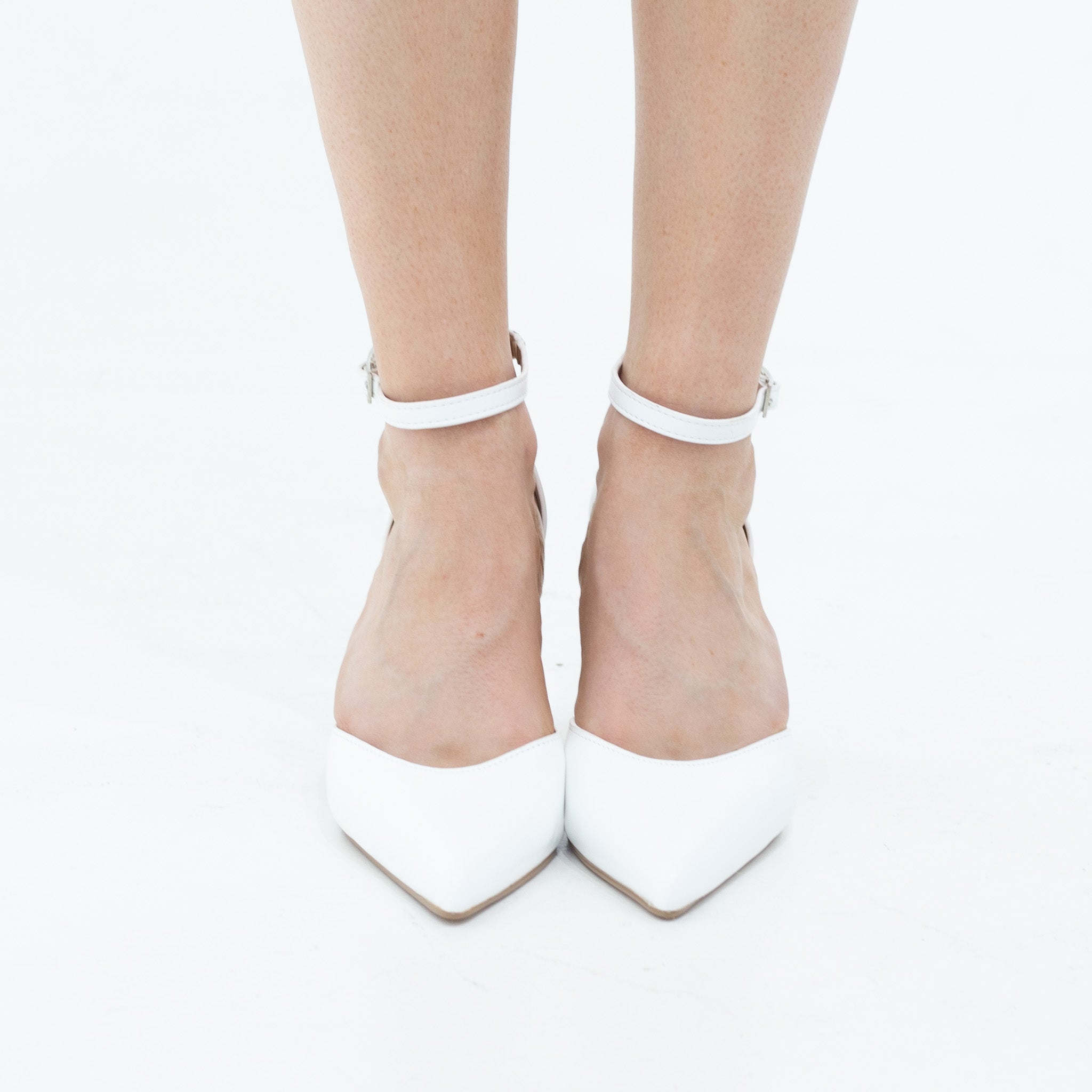 Akshara open waist pointy PU on 7.5cm double circ heel white