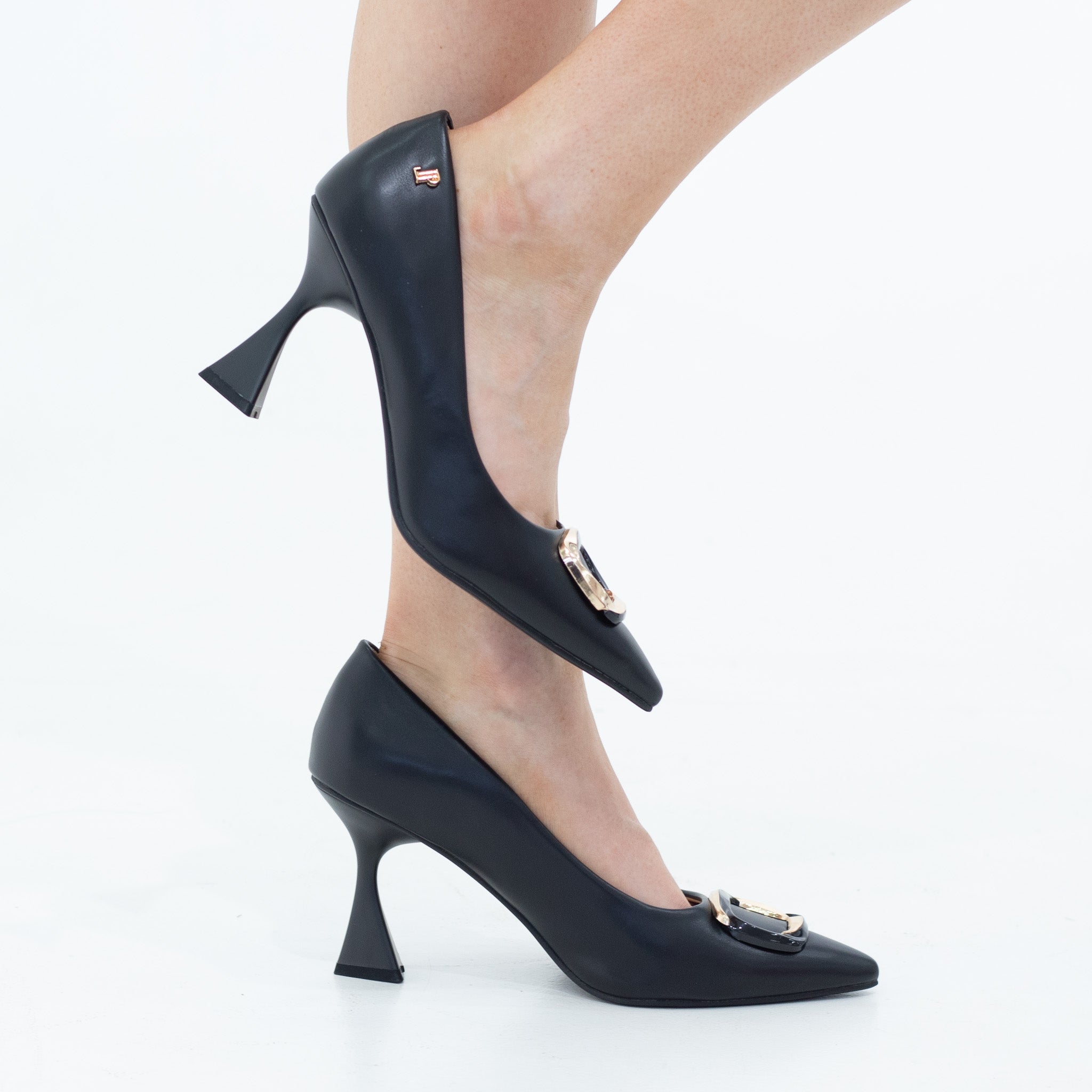 Binita 9cm heel pointy PU court with square trim black